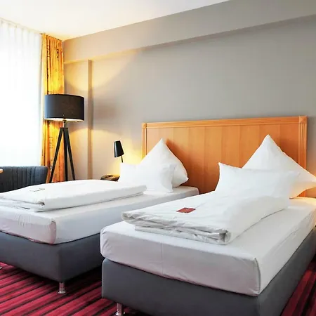 Cityhotel Koenigstrasse 3*