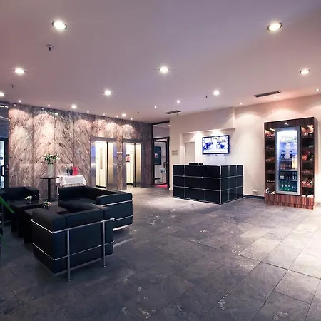 Cityhotel Koenigstrasse 3*