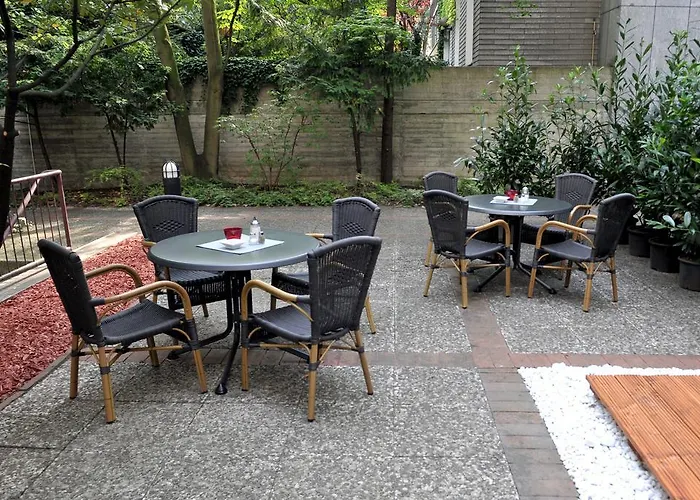 מלון Cityhotel Koenigstrasse 3*